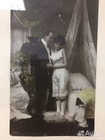 Старинная рама с антикварными открытками