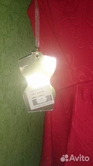 Продам платье новое