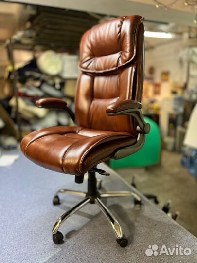 Компьютерное кресло