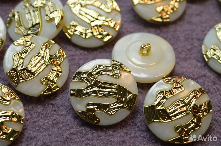 Пуговицы 30 мм