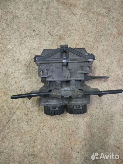 25884 0486204019 1499802 0488204019 Модулятор EBS двух канальный Scania 4 скания