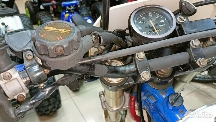 Мотоцикл Suzuki DR250S