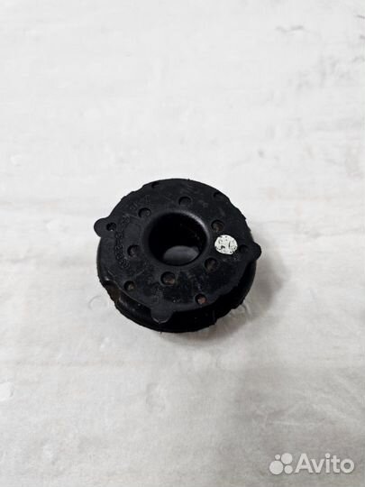 Подушка радиатора Toyota Camry V50