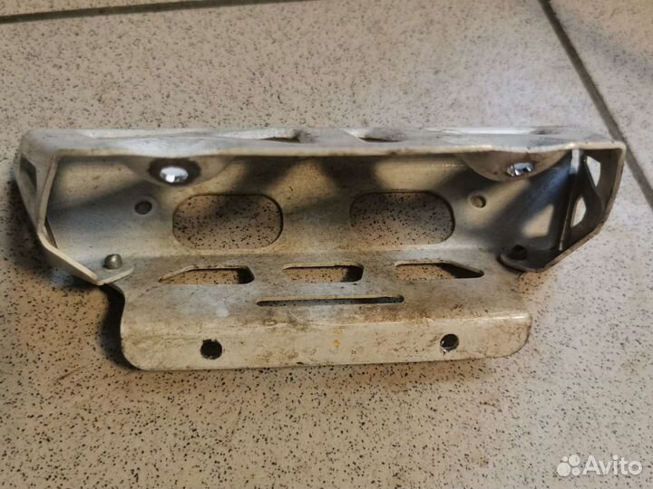 Кронштейн стоп сигнала Arctic Cat M1100