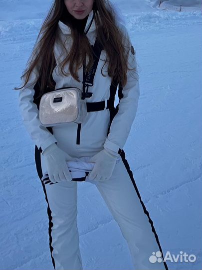 Горнолыжный комбинезон