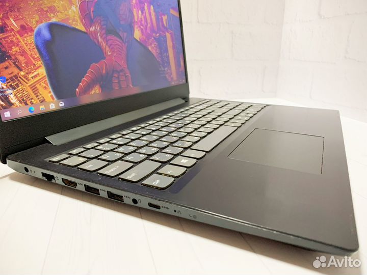 Ноутбук Lenovo Athlon/8Gb/FullHD/SSD