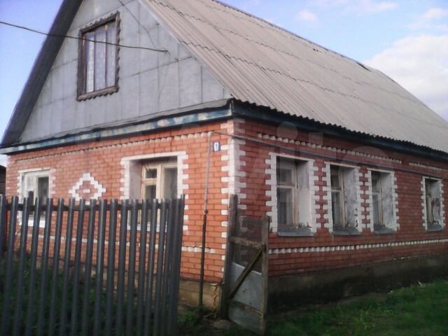 Деревня козловка бугурусланский район. Железнодорожная станция асекеево. Школа заглядино оренбургская область. Водокачка асекеево. Авито асекеево животные.