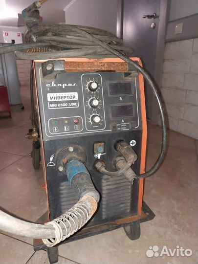 Сварочный инвертор Сварог MIG 2500 (J92)