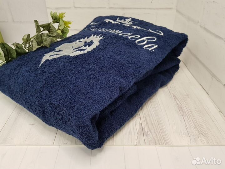 Махровый парный набор халатов с вышивкой