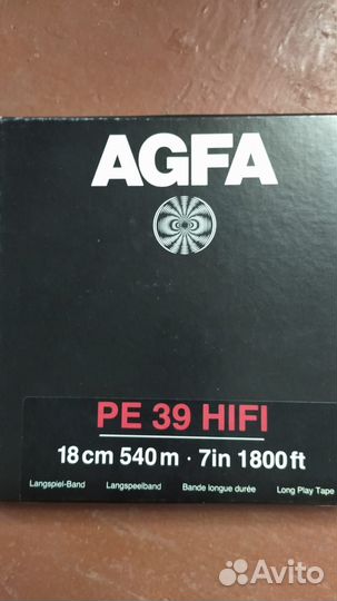 Магнитная лента катушки с записью