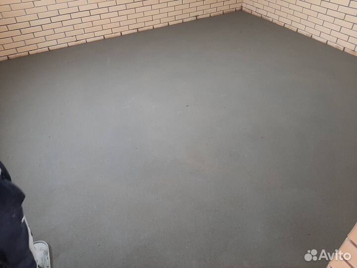 Стяжка пола полусухая