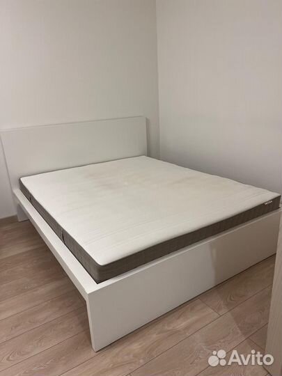 Кровать двухспальная 160 200 бу IKEA Malm