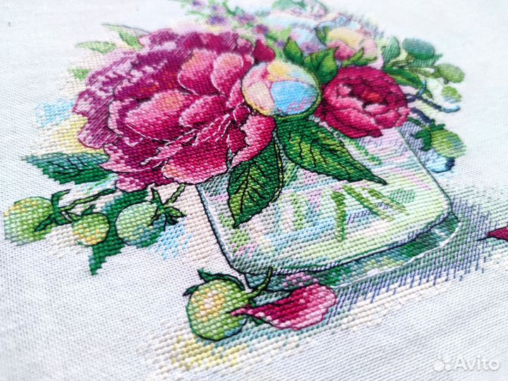Готовая вышивка крестом 