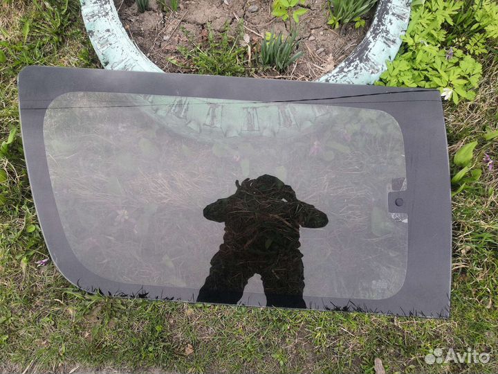 Стекло двери эльгранд