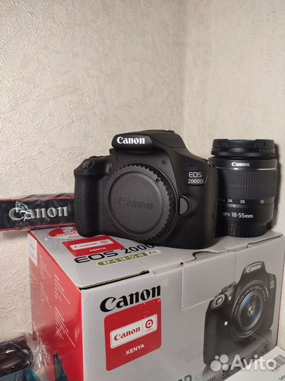 Canon eos 2000d 18-55 III Kit Состояние новой
