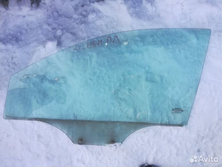 Ssangyong actyon new стекло двери передней левой