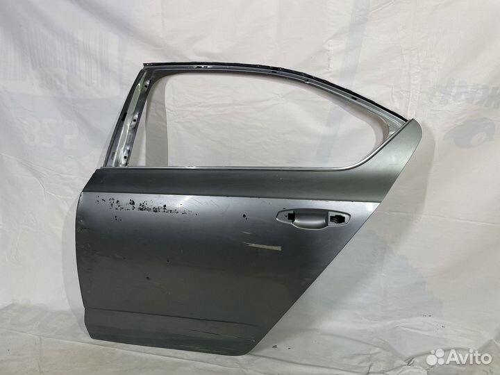 Задняя левая дверь skoda octavia a7
