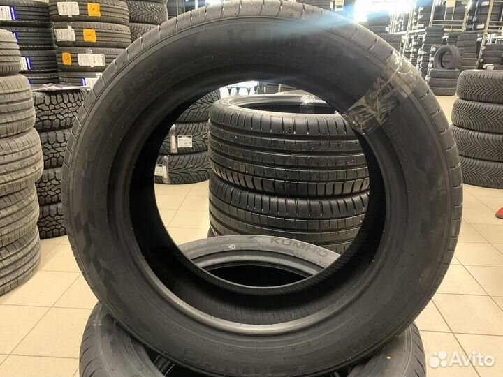 Kumho Ecsta HS52 215/55 R16 93