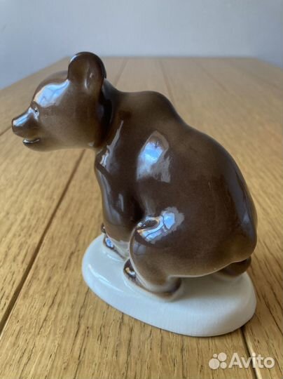 Медведь фарфоровый