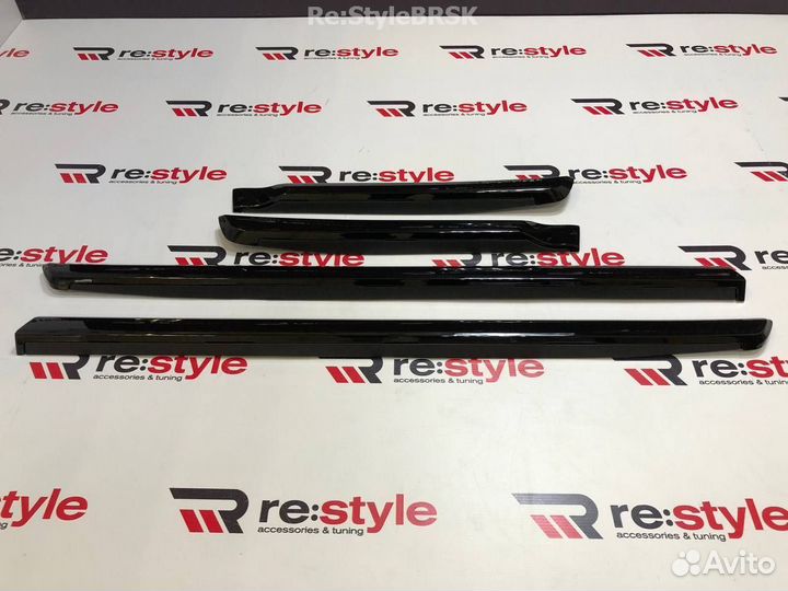 Молдинги дверей Toyota Land Cruiser 200