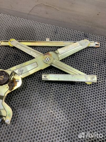 Стеклоподъемник передний правый Safe Great Wall Се