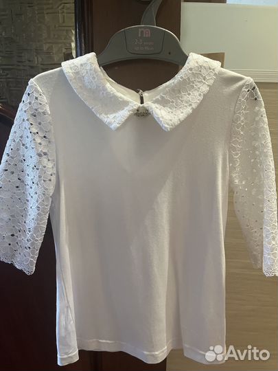 Продам школьные блузки