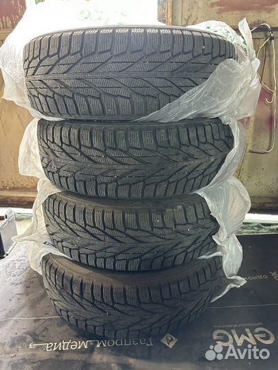 Nokian Tyres Hakkapeliitta R2 SUV 225/60 R18 104
