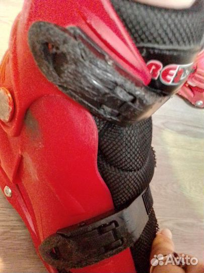 Роликовые коньки