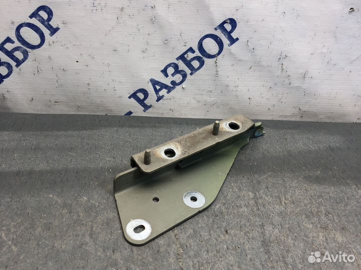 Петля капота левая Citroen c3