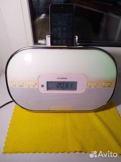 Колонка часы hyunday h-as1201 под iPod
