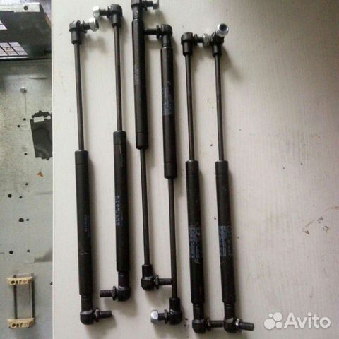 Стойка Доводчик газогидравлический (Газлифт)