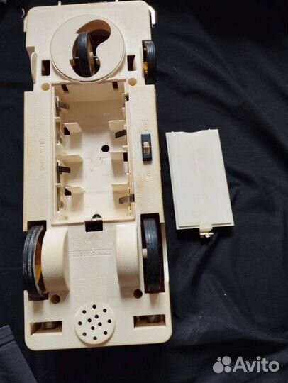 Игрушка скорая помощь СССР