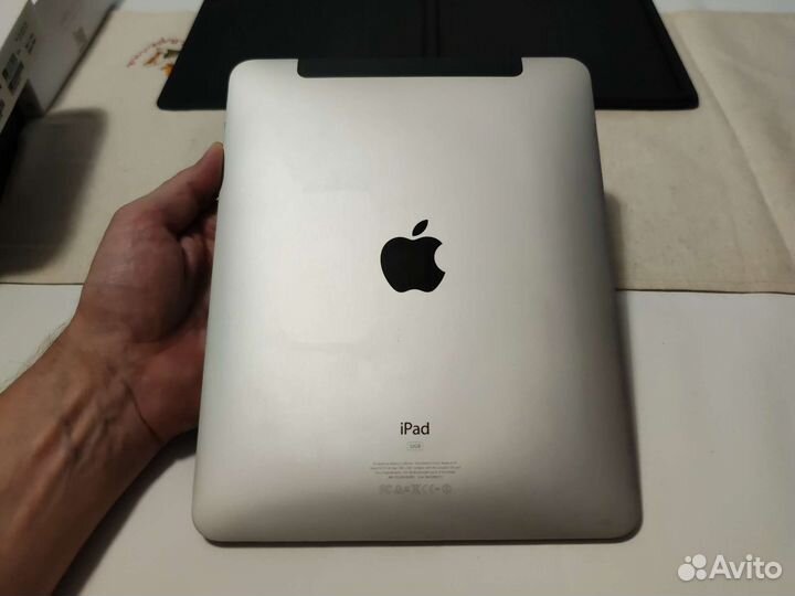 Планшет Apple iPad 1 модель A1337 32gb