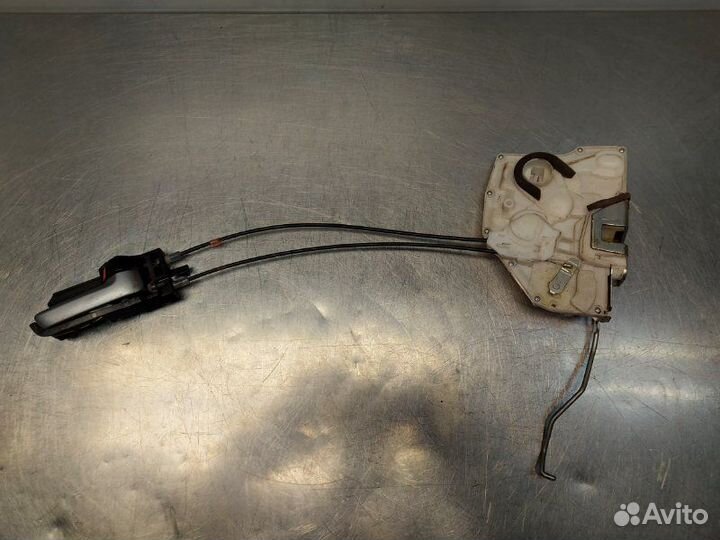 Замок двери передний правый Suzuki Sx4 GYA M16A