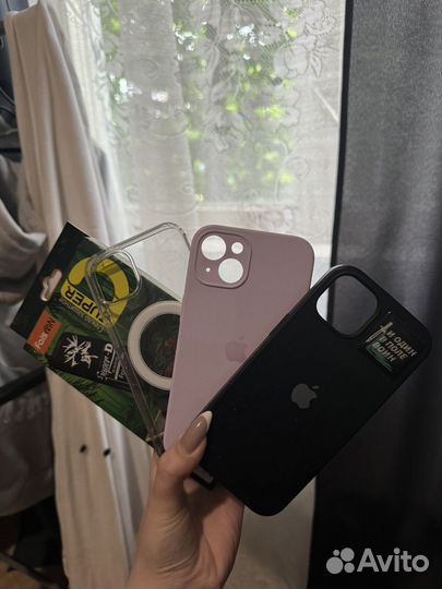 Чехлы на телефон iPhone 13