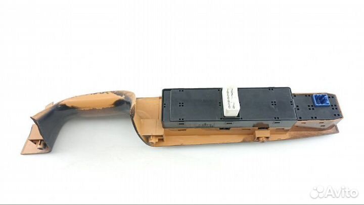 Блок управления стеклоподъемниками передний левый