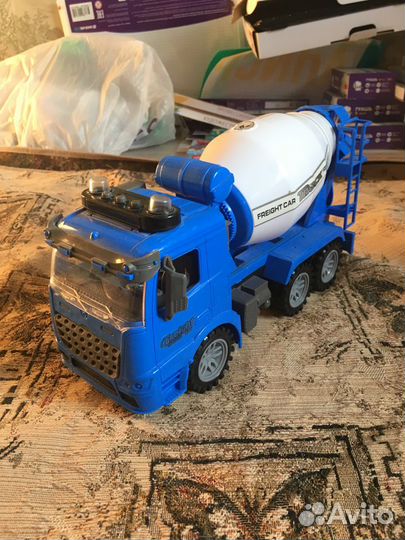 Бетономешалка игрушка