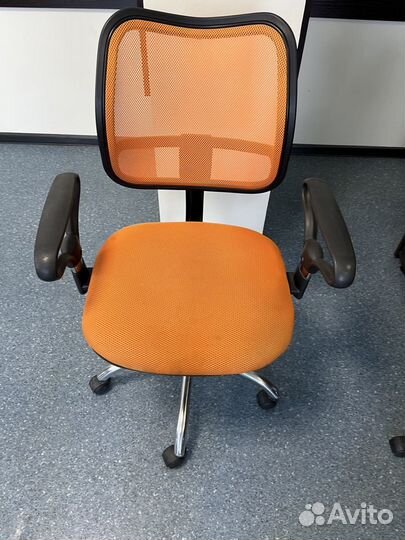 Офисная мебель бу столы тумбы шкафы