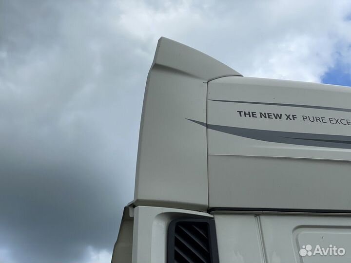 Спойлер кабины верхний правый 2018г. Daf XF106