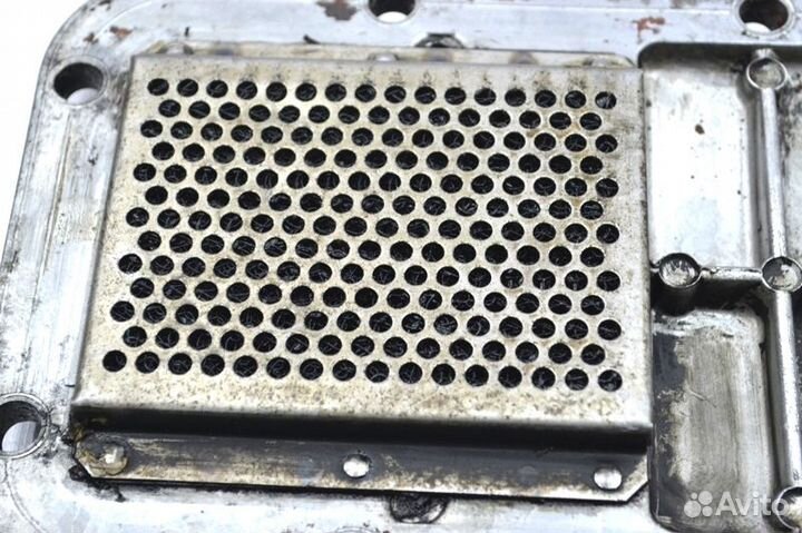 Крышка двигателя боковая scania 2-series 112 (01.8