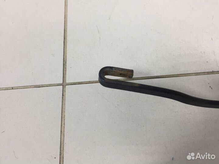 Поводок стеклоочистителя передний правый Volkswage