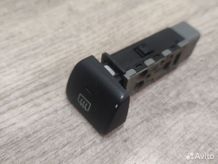 Кнопка обогрева заднего стекла Hyundai Santa Fe 1