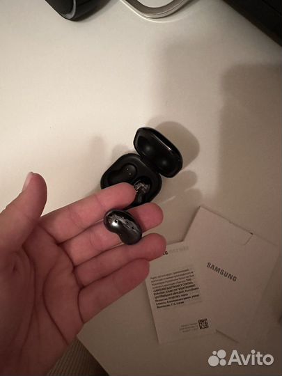 Samsung galaxy Buds live