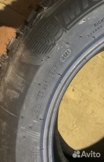 Michelin X-Ice North 4 215/65 R17