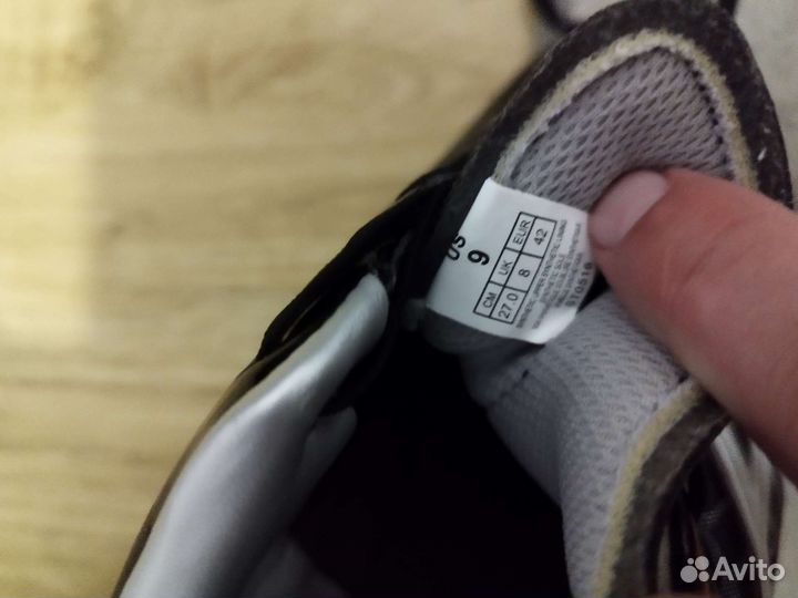 Футбольные бутсы