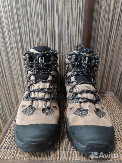 Трекинговые ботинки Salomon Discovery GTX