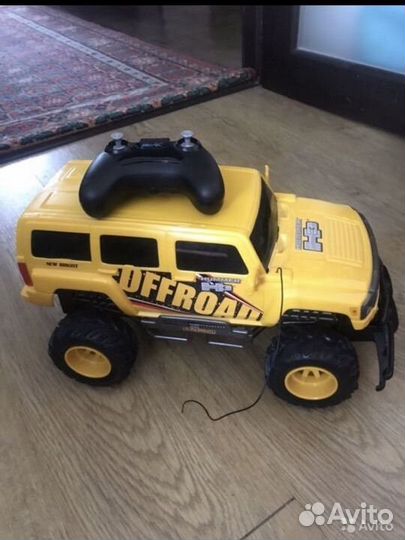 Машина на пульте