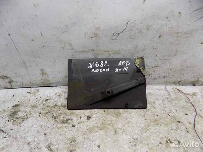 Площадка акб 8200792424 рено логан