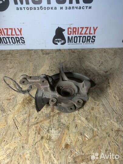 Кулак поворотный передний правый Renault Duster HS