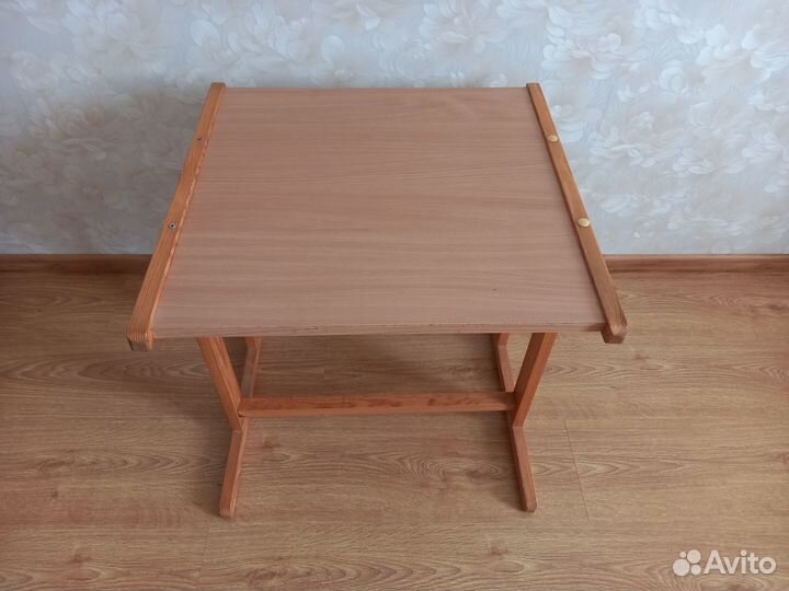 Детский стол